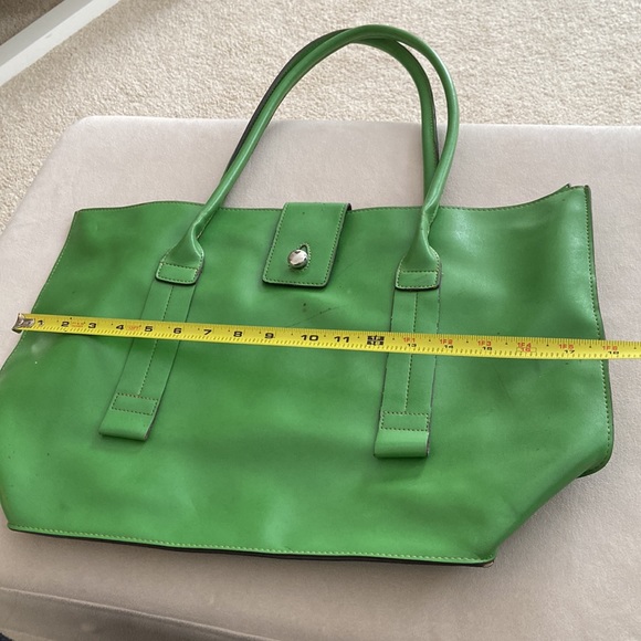 Emillie M Green Tote with Compartments - Picture 3 of 8
